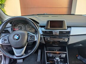 BMW 218i Active Tourer (F45) - 9