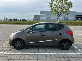 Kia Venga Zlatá edícia 1.4 CVVT + ťažné zar. + cyklonosič - 9