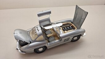 1:18 MERCEDES-BENZ 300SL, 1 - 9