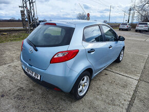 Mazda 2 1.3i CE Plus - 9