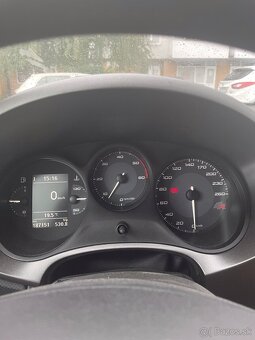 Seat Leon 2.0 TDi - 9