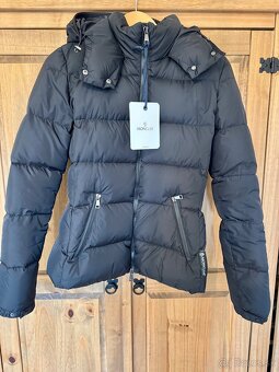 Stylova damska bunda Moncler - nova, iba skladovana - 9