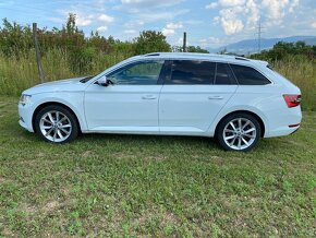 Škoda Superb Combi 2.0TDI 110kW DSG - 9