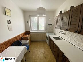 PREŠOV-ŠIDLOVEC, VEĽKÝ DVOJGENERAČNÝ RD, 7 IZBOVÝ - 9