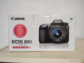 Canon EOS 80D - 9