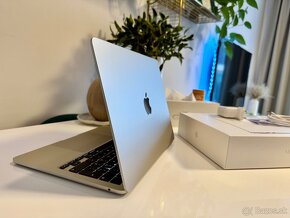 Apple Macbook Air s M2 Starlight - 100% STAV - AKO NOVÝ - 9