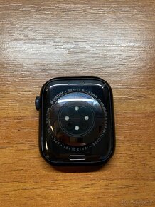 Apple WATCH 8 45mm - 9