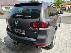 Volkswagen Touareg 2,5 TDi - 9