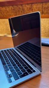 Predám Macbook Pro 13" (2020) 16GB RAM 512GB SSD - ako nový - 9