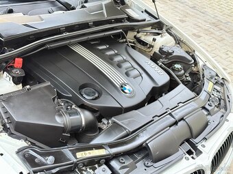 BMW E91 330d xDrive 2010 A/T - 9