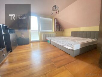 Veľký 6 izbový rodinný dom, pozemok 1021 m2, Prievaly - 9