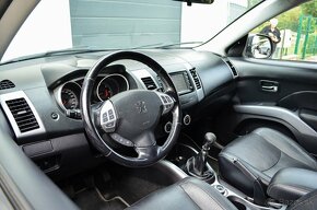 Peugeot 4007 2.2 HDi iba 130 000km - 9