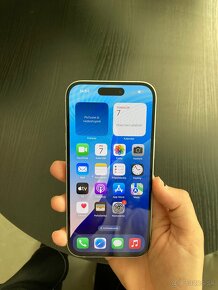 iphone 15 Blue, 128 GB - 9