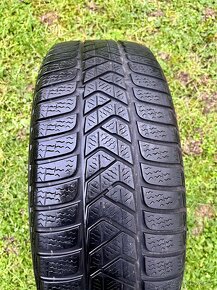 215/55 r17 zimné PIRELLI 98V; XL - 9