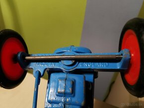 Traktor Fordson Crescent toys England - 9