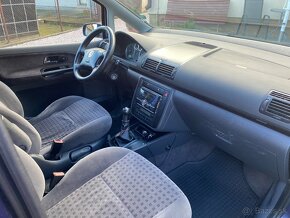 Volkswagen Sharan 1.9 tdi 85kw - 9