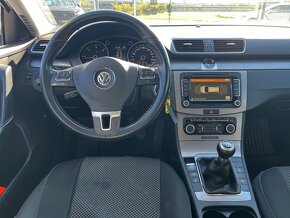 Volkswagen Passat Variant 1.6 TDI BMT Comfortline - 9