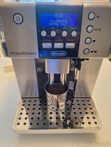 Predám Kávovar Delonghi - 9