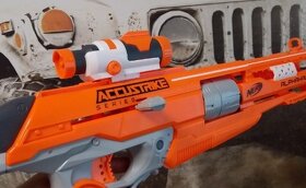 Nerf - nová taktická svítilna - 9