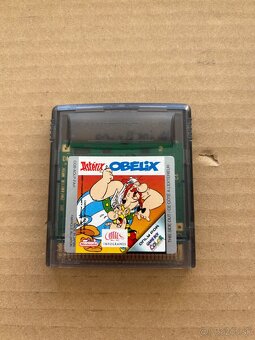 GameBoy Color + Hra Asterix & Obelix - 9