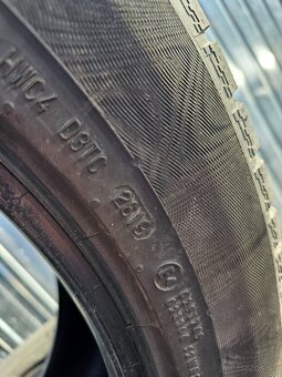 Continetal 285/45 R20 XL zimná sada pneumatík - 9