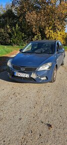 Kia ceed 1,6 crdi - 9