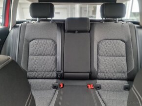 Predám VW Passat Kombi 2023/9 2.0tdi virtual kokpit - 9