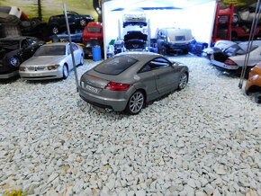 Audi TT 1:18 Motor MAX - 9