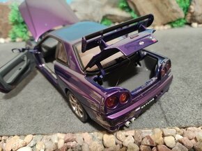 Prodám model 1:18 Nissan Skyline R34 GTR - 9