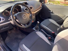 Renault Clio 1.2i - 9