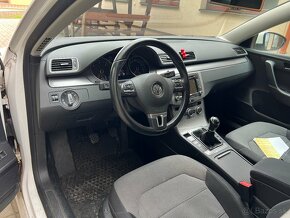 Volkswagen Passat 1.6TDi R-line - 9