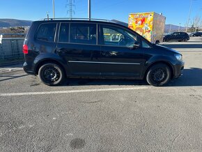 VW Touran, 2.0 TDI, 103kw, ročník 2011 - 9