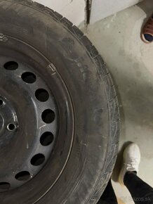 Pneumatiky zimne 195/65 r15 vw - 9