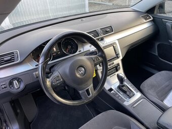 Volkswagen Passat 2.0TDi 135PS DSG NAVI HIGHLINE - 9