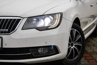 Škoda Superb Combi 1.6 TDI CR DPF Ambition - 9