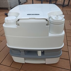 Thetford Porta Potti 335

Chemické WC REZERVOVANE - 9