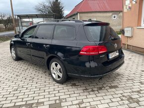 Volkswagen passat B7 Combi Bluemotion 1.6 TDI 6.St Manuál - 9