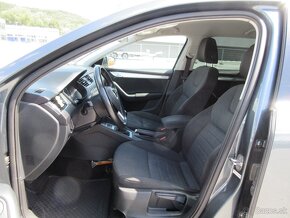 Škoda Octavia Combi 1.6 TDI 110k Style - 9