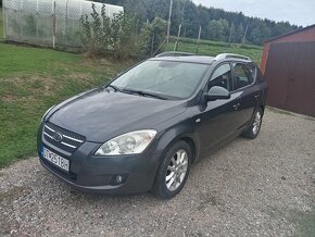 Kia ceed  2.0  103kw - 9