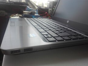 HP ProBook. Intel – i5. 13,3". Disk 500 GB. RAM 8 GB. - 9