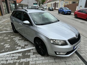 Škoda Octavia Combi 2.0 TDI Elegance/Style DSG - 9