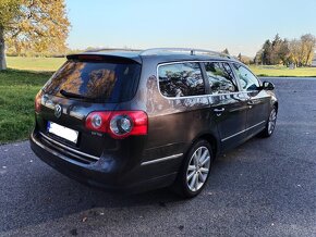 Volkswagen Passat 2.0TDI CR HIGHLINE - 9