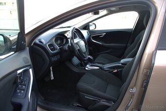 Volvo V40 D2 Powershift AT6 - 9