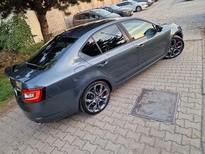 Škoda Octavia III 2.0 TSi DSG RS 245k (benzín) kup. SR - 9