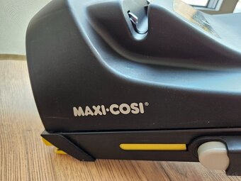 Autosedacka Maxi Cosi Cabriofix i-size s Isofixom - 9