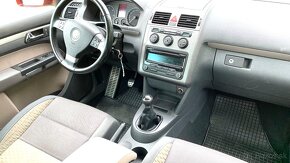 Volkswagen Touran Cross 2.0TDI - 9