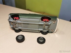 Corgi toys Rover 2000 - 9