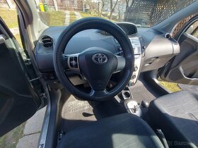 Toyota Yaris 1.3 automat - 9