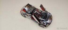 1:18 AUDI AVUS - 9