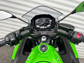 Kawasaki Ninja 650 - 9